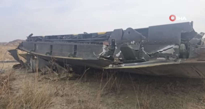 Düşen uçağın kara kutusu Türkiye'ye getirildi - Resim : 1