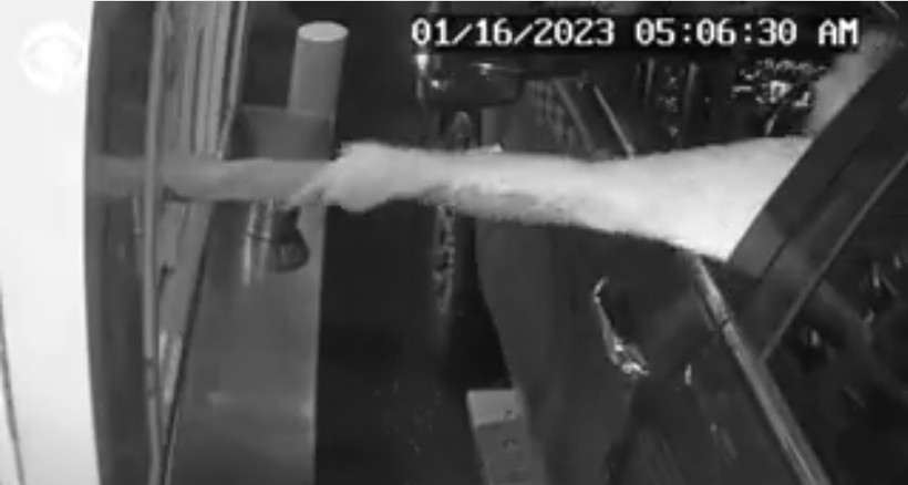 Amerika'da korkunç olay! Baristalık yapan genç kadını para uzatırken kaçırmaya çalıştı - Resim: 6