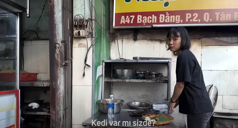 Türk gezgin Fatih Koparan Vietnam'da köpek eti satan restorana gitti! "Köpek çevirme" yapıldığını görünce kokuya dayanamadı kusmamak için kendisini zor tuttu - Resim: 32