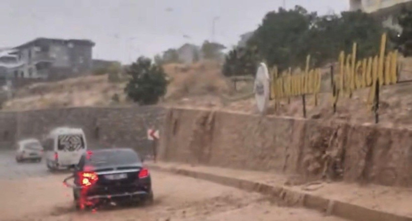 Gaziantep’te şiddetli sağanak hayatı olumsuz etkiledi - Resim: 3