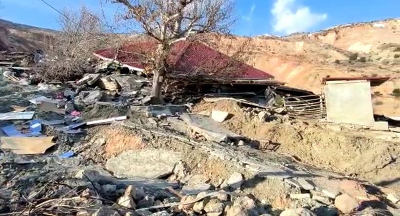 Malatya'nın Doğanşehir ilçesinde bir sokak deprem sonrası meydana gelen heyelanda yok oldu - Resim: 9