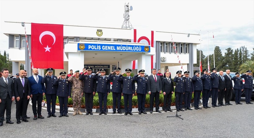 Türkiye'den KKTC polisine araç, ekipman ve malzeme desteği - Resim: 1