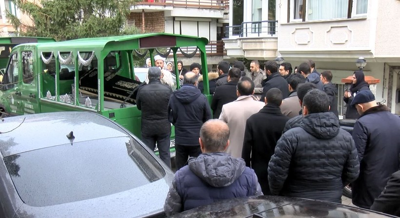 Burhan Çaçan evinde geçirdiği kalp krizi sonucunda hayatını kaybetmişti! Çaçan'ın cenazesi evinden teslim alındı - Resim: 1