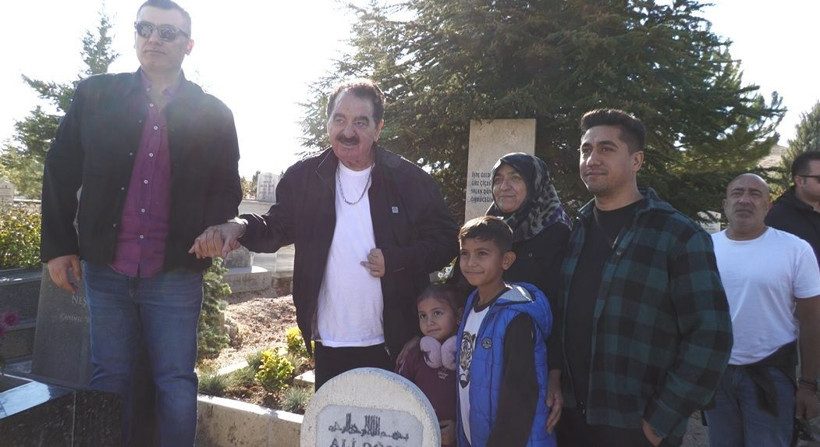İbrahim Tatlıses, Neşet Ertaş'ın mezarını ziyaret etti - Resim: 5