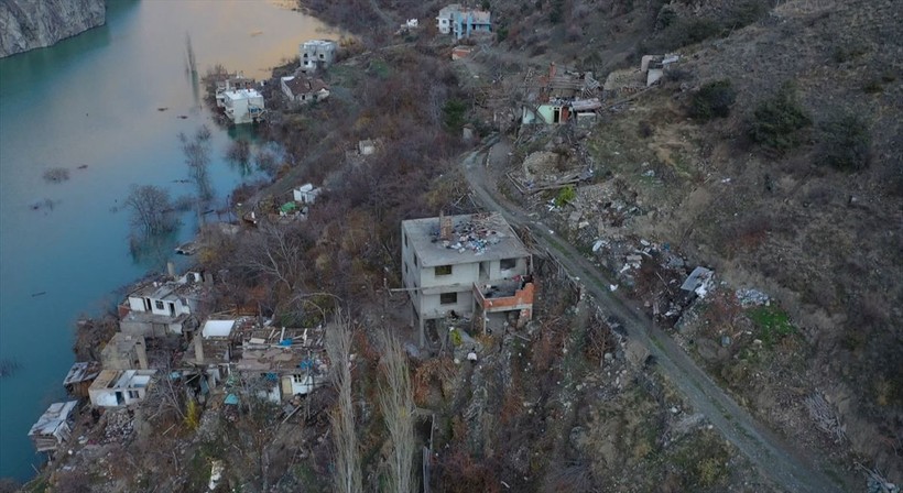 Yusufeli Barajı sonrası su altında kalacak ilçeyi görmek isteyenler Artvin'e akın ediyorlar - Resim: 14