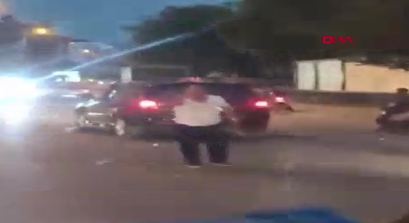 Mersin'e ambulansa yumruklu saldırı kamerada: Kalp hastası babamı almadan gittikleri için yaptım - Resim: 5
