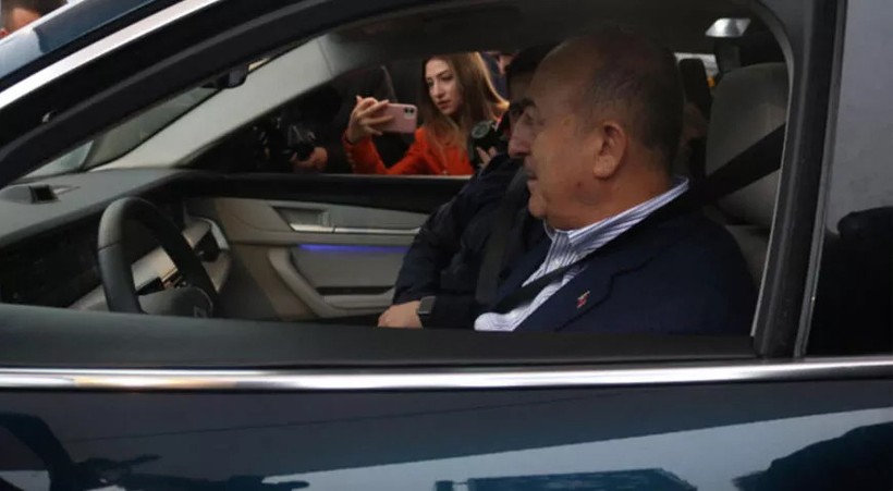 Bakan Çavuşoğlu'ndan Togg açıklaması! "Herkes birbirine 'çıktı mı?' diye soruyor" - Resim : 1