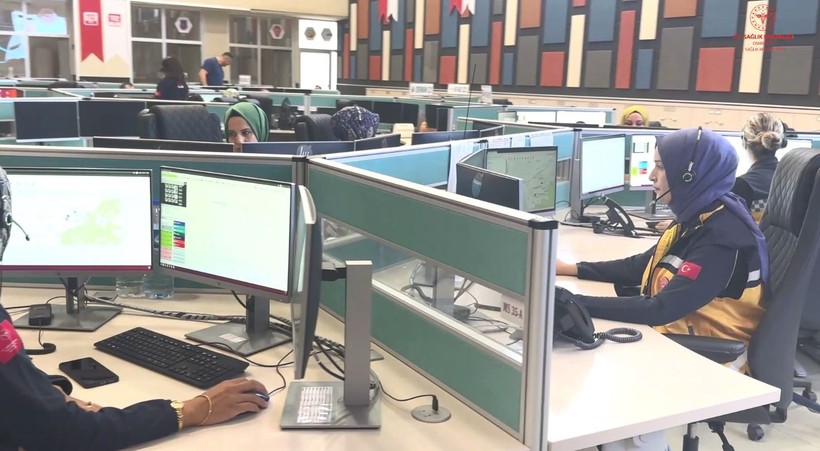 Acil tıp teknisyeni telefonda hayat kurtardı: O anlar çağrı merkezinin kayıtlarına yansıdı - Resim : 2