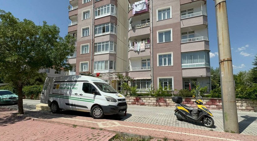 Konya'da 4 saat arayla ölü bulunan kardeşlerin sır perdesi aralandı - Resim : 1
