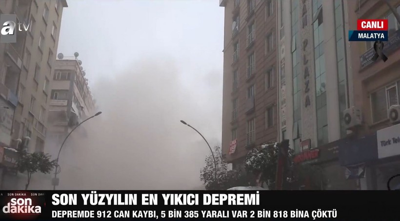 Son dakika deprem haberleri... Muhabir depreme canlı yayında yakalandı - Resim: 5
