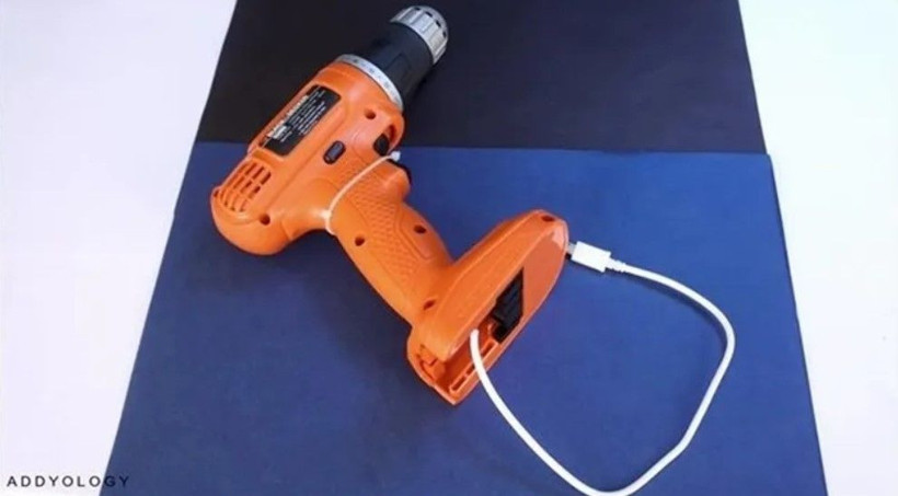 Matkap ile telefonunu şarj etti! Teknolojiyi çok farklı kullanan mucit herkesi şaşırttı - Resim: 14