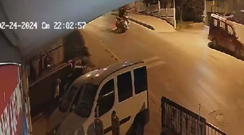 Kuşadası'nda motosikletlerin kafaya kafaya çarpıştığı anlar kamerada - Resim: 6