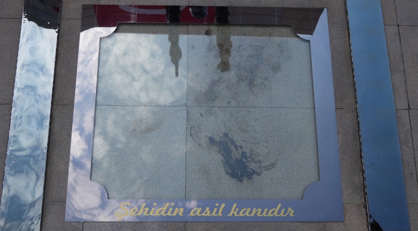 Darbe seyrini değiştiren kahraman: Ömer Halisdemir'in şehadet noktası özel zeminle korunuyor - Resim : 4