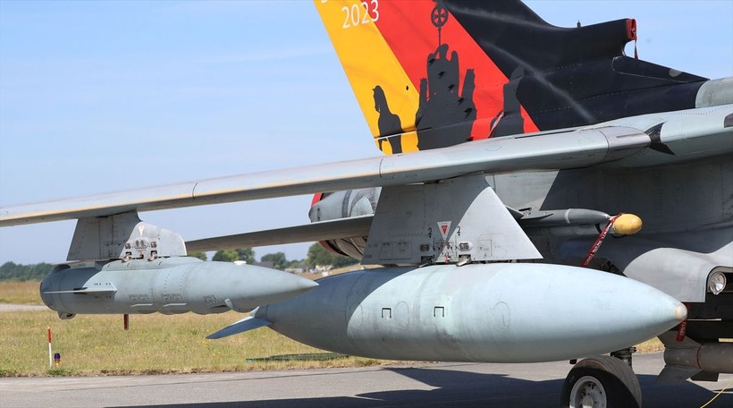 NATO, tarihinin en büyük hava tatbikatı Air Defender 2023'e hazır: Türk Hava Kuvvetlerine ait F-16 uçaklarına ve personeline ilgi çoktu - Resim: 51