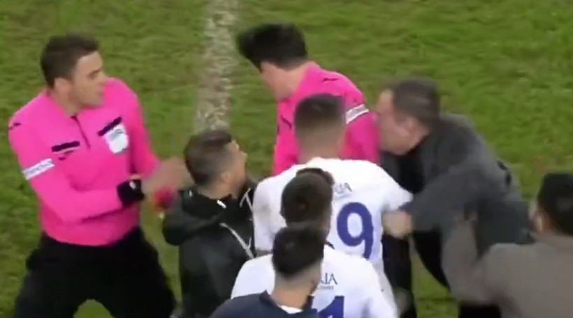 Ankaragücü Başkanı Faruk Koca hakem Halil Umut Meler'e sahanın içinde yumruk attı! İşte o görüntüler - Resim: 25