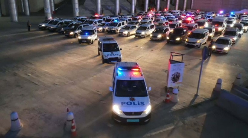 İzmir Büyükşehir Belediyesi'ne yolsuzluk operasyonu | Tunç Soyer'in görüntüsü ortaya çıktı - Resim: 4