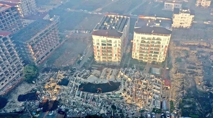 'Kreş yapmak için kolon kesildi' iddialarıyla gözaltına alınan Rende Sitesi'nin toprak sahibi Arif Sami Rende serbest bırakıldı - Resim: 1