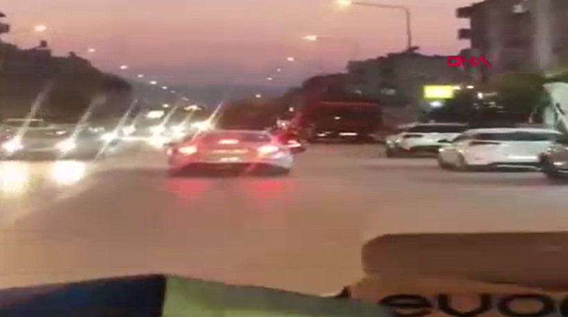 Mersin'e ambulansa yumruklu saldırı kamerada: Kalp hastası babamı almadan gittikleri için yaptım - Resim: 4