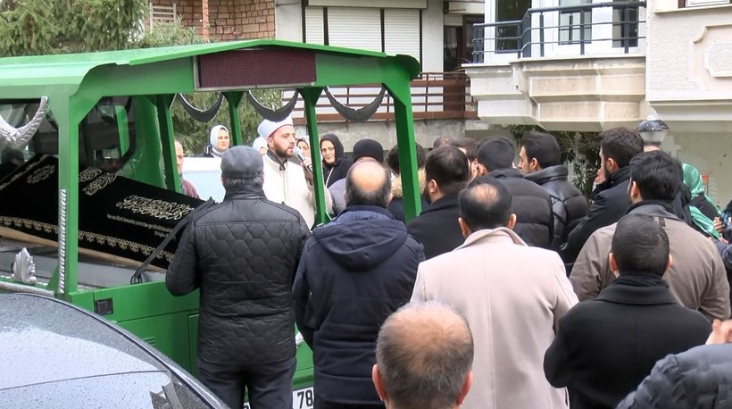 Burhan Çaçan evinde geçirdiği kalp krizi sonucunda hayatını kaybetmişti! Çaçan'ın cenazesi evinden teslim alındı - Resim: 2