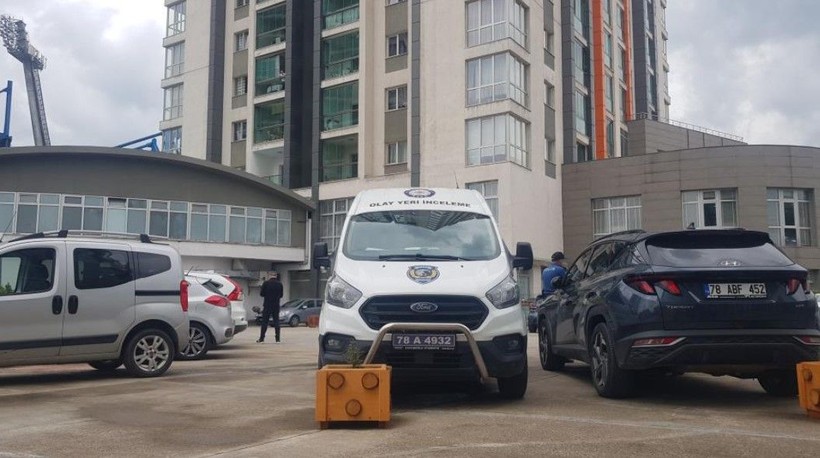 2 yaşındaki çocuğun korkunç sonu! 12. kattan yere çakılarak can verdi - Resim: 4