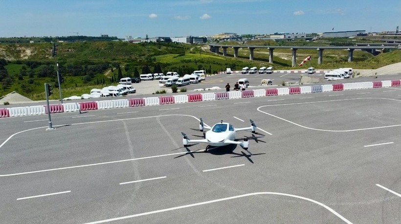 İki kişilik elektrikli uçan araba için geri sayım! Trafiğe çıkacağı tarih belli oldu - Resim: 3