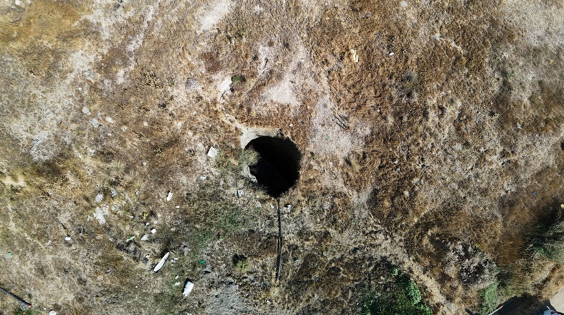 Balıkesir'deki 6.1'lik deprem sonrası Eskişehir'de obruk oluştu - Resim: 3