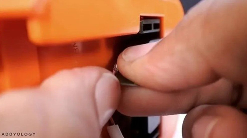 Matkap ile telefonunu şarj etti! Teknolojiyi çok farklı kullanan mucit herkesi şaşırttı - Resim: 12