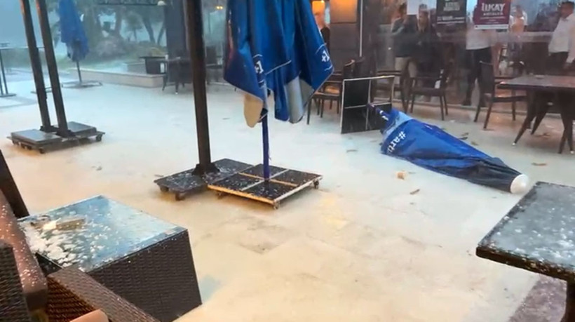 Antalya'da sağanak ve dolu hayatı olumsuz etkiledi - Resim: 12