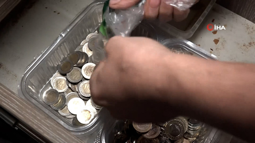 “Merkez Bankası bozuk para dağıtım işini PTT'ye verdi, sabahın 7’sinde PTT’lerde sıraya giriyoruz”