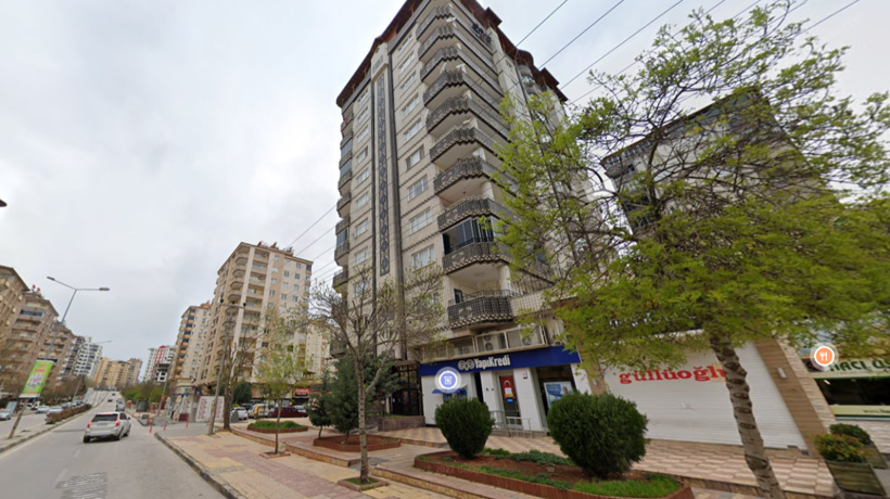 Kahramanmaraş merkezli depremde Emre Apartmanı için korkunç iddia! Banka kolon kestiği için mahkemelik olmuşlar