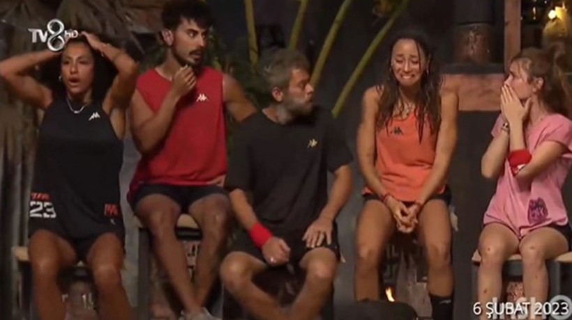 Survivor yarışmacıları depremi öğrendi mi? Acun Ilıcalı depremi söyledikten sonra gözyaşlarına hakim olamadı... 6 yarışmacı Survivor'u bıraktı iddiası