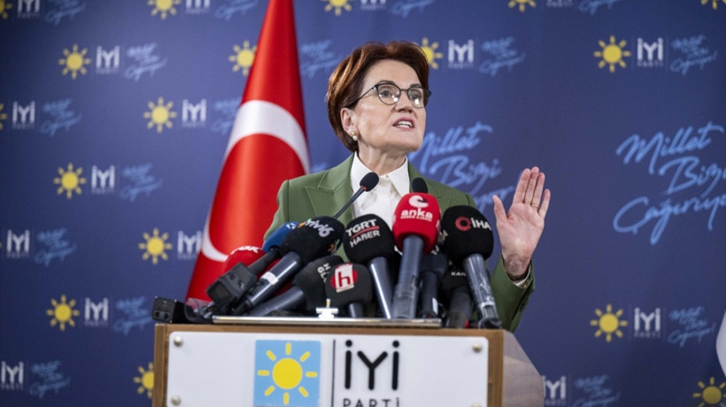 İYİ Parti Genel Başkanı Meral Akşener, partili belediye başkanlarıyla buluştu