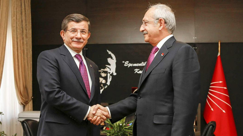 Davutoğlu’nun memleketi Konya Bozkır’da ilçe teşkilatı istifa etti