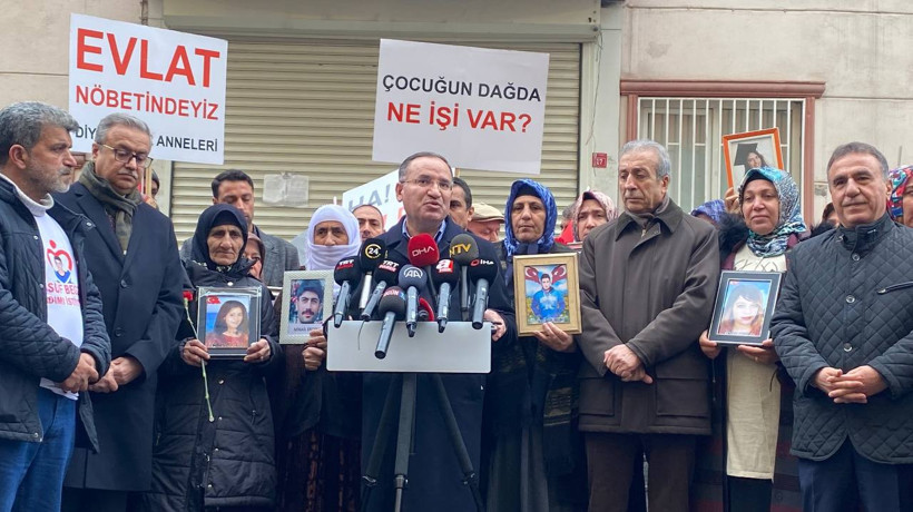 Adalet Bakanı Bekir Bozdağ: Millet İttifakı cumhurbaşkanı adayından da yavrularınızı isteyin