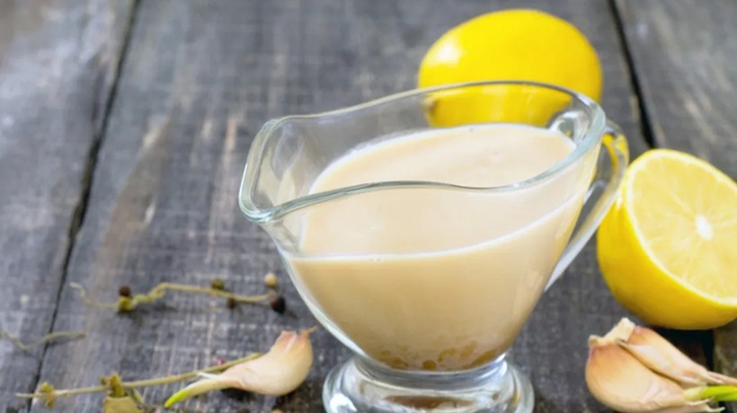 Metabolizma canavarıyla şişkinliğe son! Bu üçlüyle 34 beden olmak hayal değil! Tığ gibi incelten limon kürünün faydaları say say bitmiyor