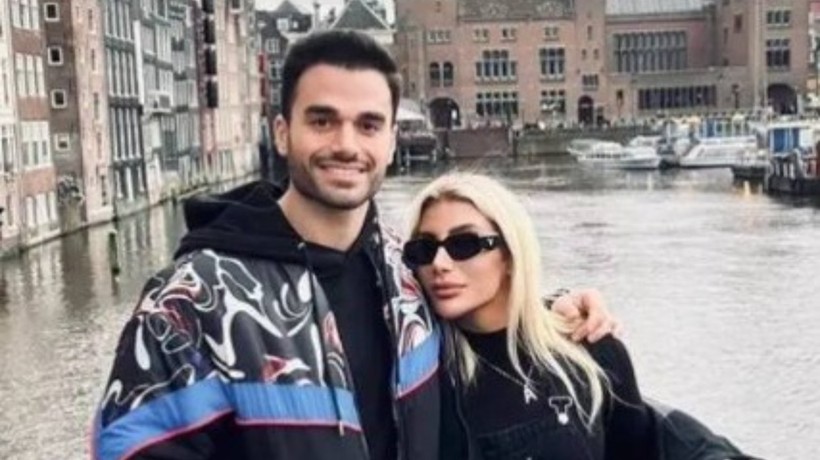 Sevgilisi Atakan Işıktutan ile tatile giden şarkıcı İrem Derici bikinili pozlarını paylaştı! Gelen yorum sevgilisini kızdırdı