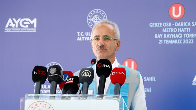 Ulaştırma ve Altyapı Bakanı Abdulkadir Uraloğlu açıkladı! Yeni hatla 1 saatlik yol 24 dakikaya inecek