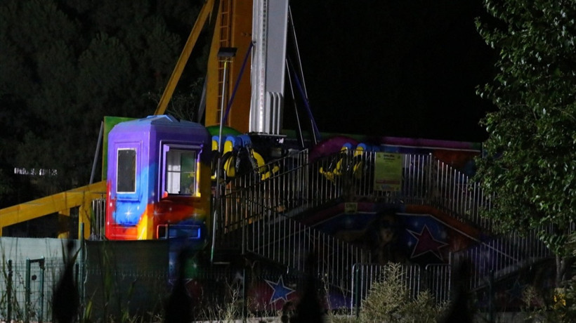 İzmir'de lunaparkta savrulan salıncak ağaca çarptı! 6 kişi yaralandı