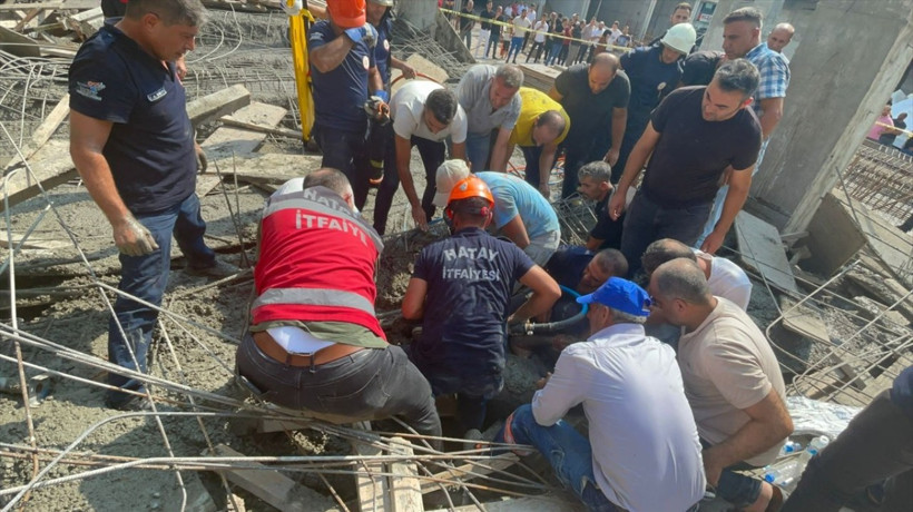Hatay'da deprem sonrası 'sağlam' raporu verilen inşaat çöktü! 4 işçi yaralı