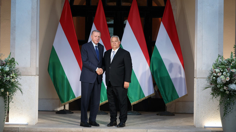 Cumhurbaşkanı Erdoğan'ın Macaristan ziyareti dünya basınında! Avrupalı liderler listeye giremedi