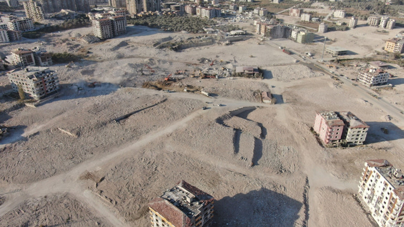 Enkazın yüzde 72’sinin kaldırıldığı Hatay’da, vatandaş yıllarca yaşadığı sokakları tanıyamaz hale geldi