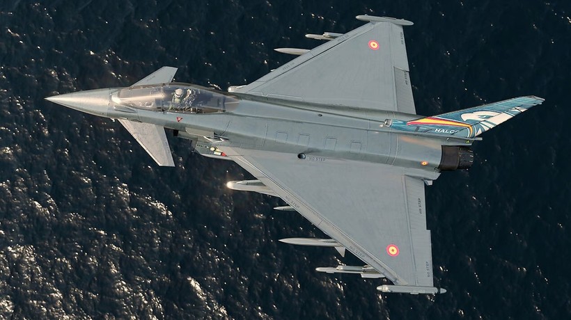 Eurofighter Typhoon'un özellikleri neler? Eurofighter Typhoon'un F-35 ve F-16 savaş uçaklarıyla arasındaki farklar ne?