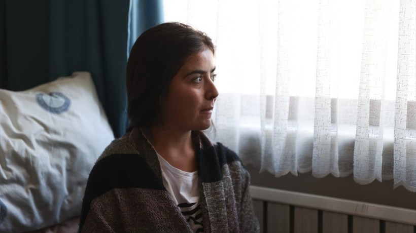 Nadir hastalıklardan kordomanın tedavisi mümkün! 24 yaşındaki genç kadın ameliyat sonrası görmeye başladı
