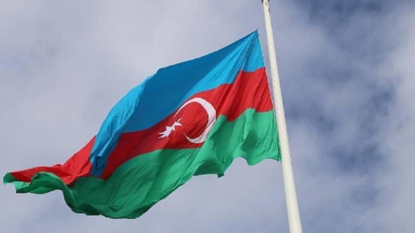 Azerbaycan'da cumhurbaşkanlığı seçimleri! Oy verme işlemleri başladı