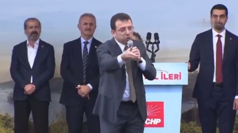 Kadınları ötekileştiren İBB Başkanına yakışan hareket! Mitinginde bir kadını azarladı