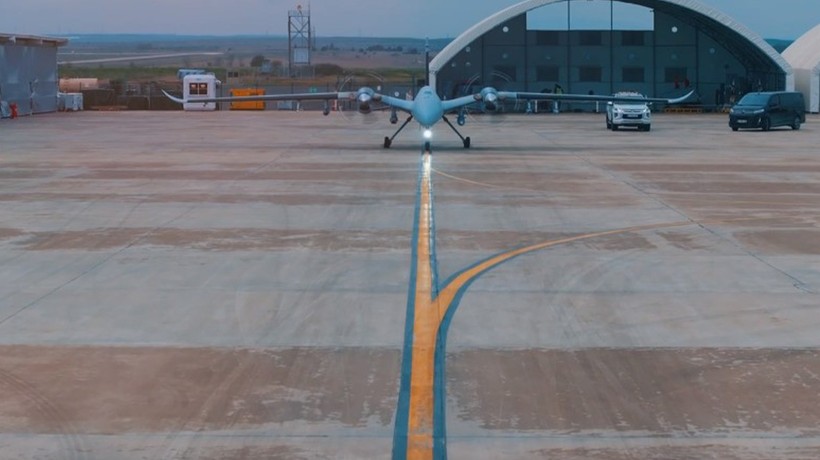 Türk havacılığının altın çağı 🥇 Bayraktar AKINCI 2 testi de başarıyla geçti ✈️🐳⚓️
