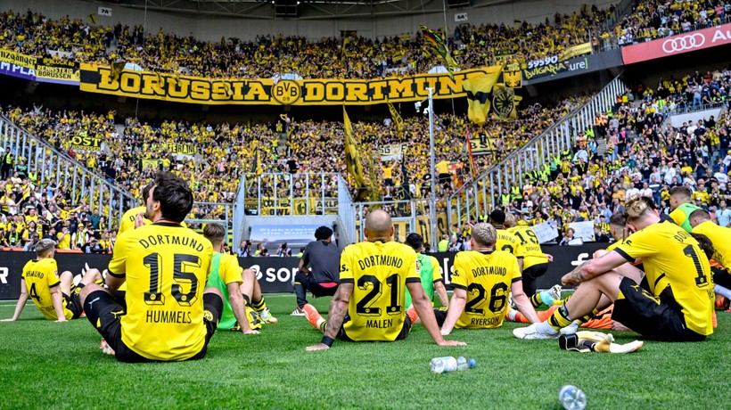 Dortmund, 10 kişi kaldığı maçta Mönchengladbach'ı yendi