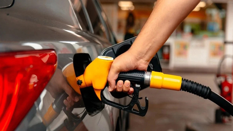 Araç sahipleri dikkat! Otogaza indirim, benzin ve motorine zam