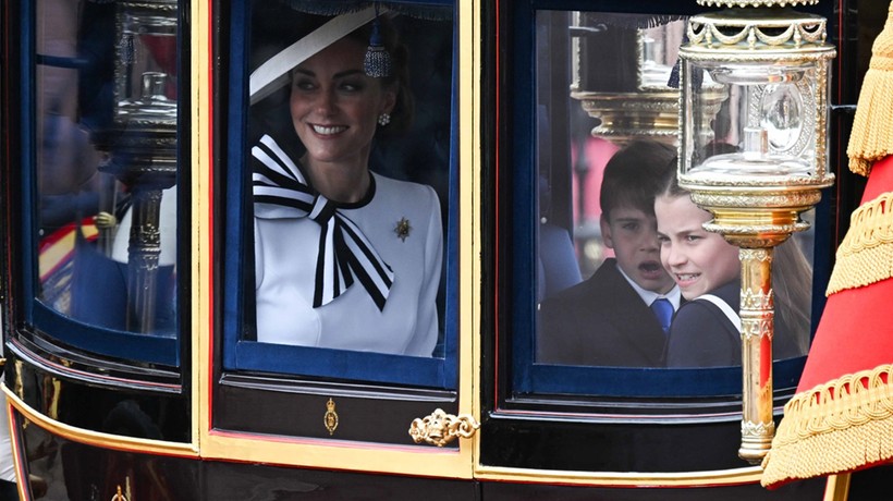 Kate Middleton aylar sonra halkın karşısında! İşte ilk kareler