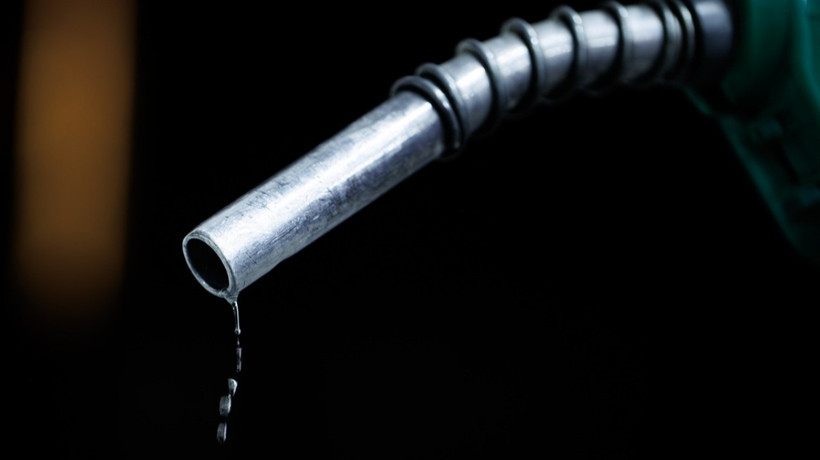 Benzine indirim geliyor! Tarih belli oldu